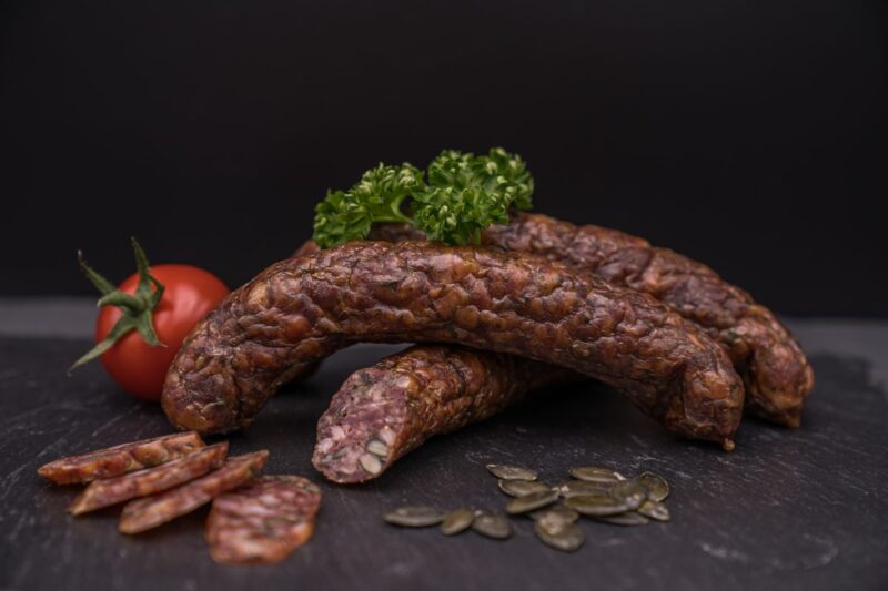 Trockenwürstel mit steirischen Kürbiskernen